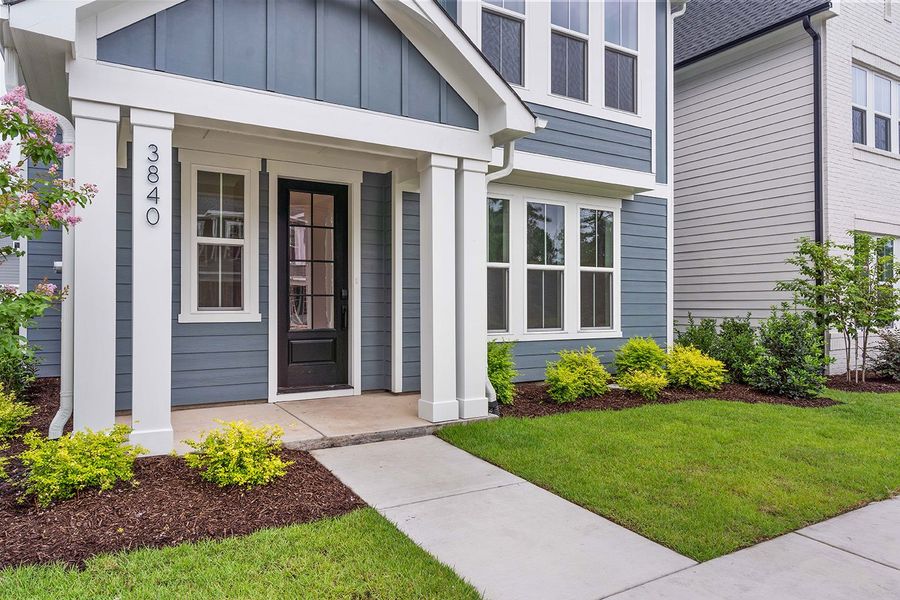 Representative exterior details of a home built from the The Wisteria by RobuckHomes in East & Mason, Wilmington (Image 36).