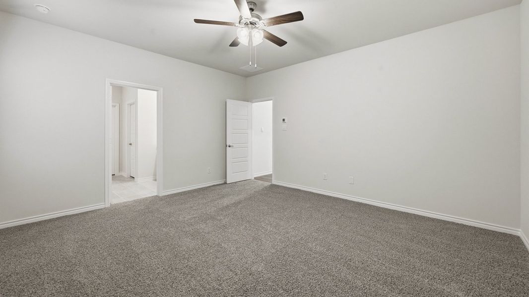 Representative unfurnished interior of a home built from the Sage by D.R. Horton in Winchester Crossing, Princeton (Image 10).