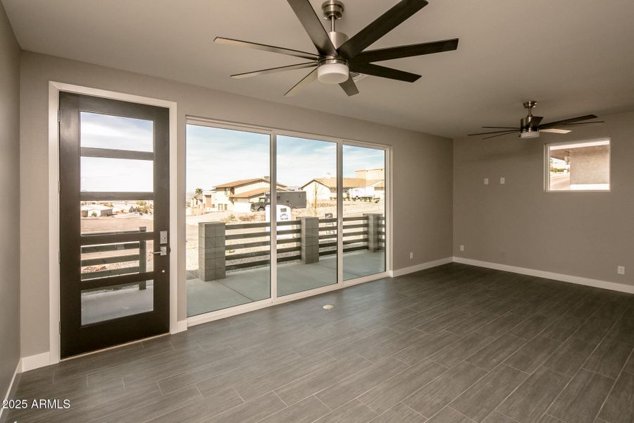 700EmpressDr_07 700EmpressDr_07