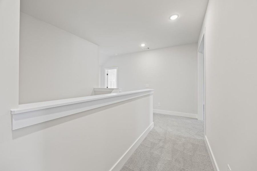 Spacious, unfurnished interior of a new home in , Hartwell (Image 42).