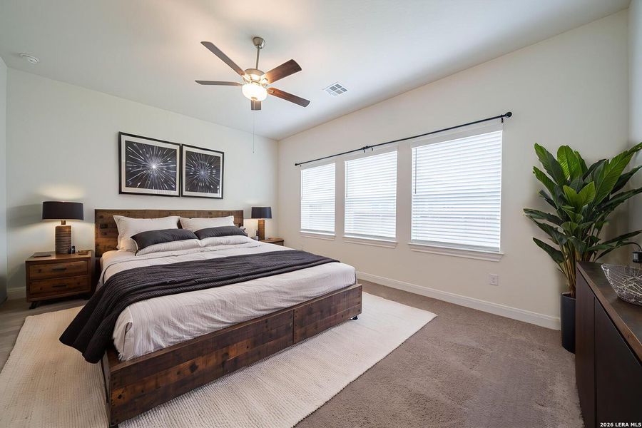 Furnished interior view inside a new home in Ladera - Laurel Hollow 60', San Antonio (Image 10).