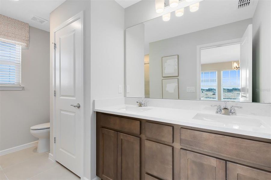 Furnished interior view inside a new home in Tohoqua, Kissimmee (Image 15).