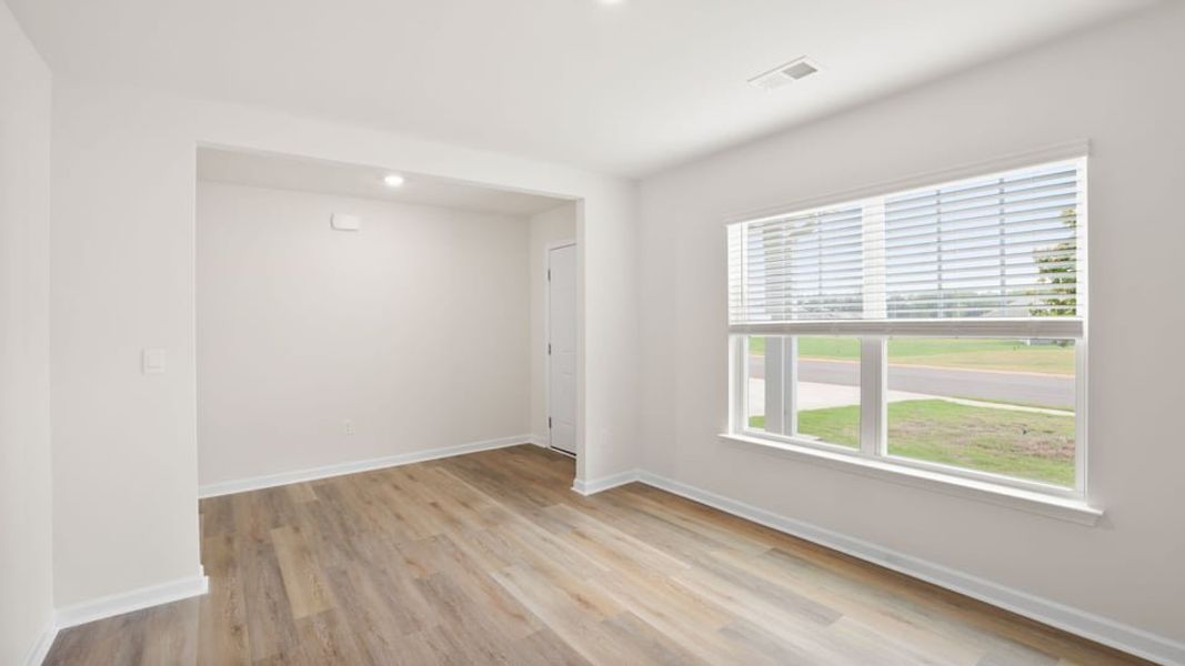 Spacious, unfurnished interior of a new home in Bentley Park, Greenwood (Image 20). Spacious, unfurnished interior of a new home in Bentley Park, Greenwood (Image 20).