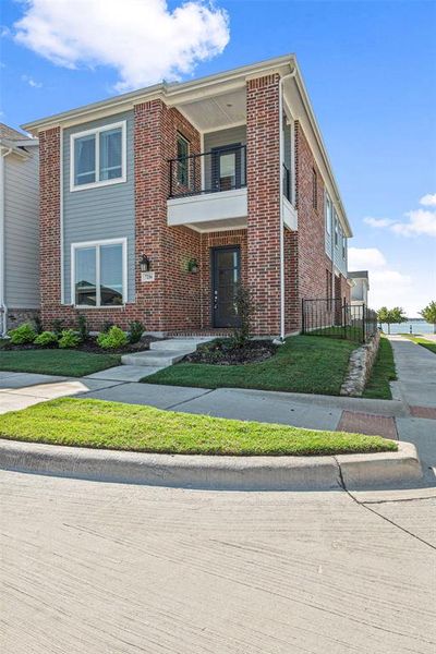 Image 36 of a home in Bayside. Image 36 of a home in Bayside.
