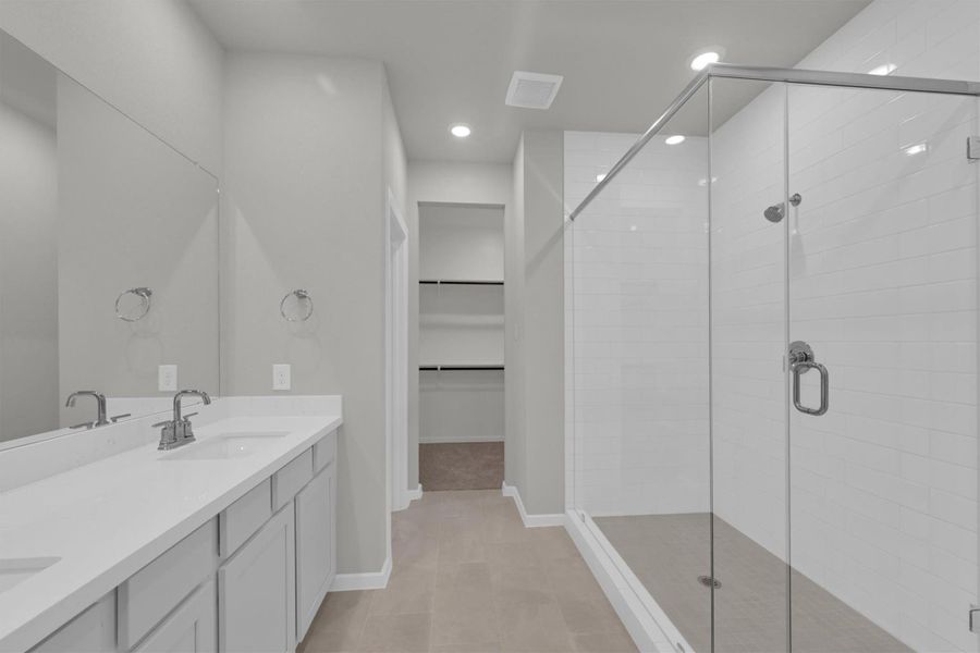 Furnished interior view inside a new home in Summer Place  35', Montgomery (Image 12).