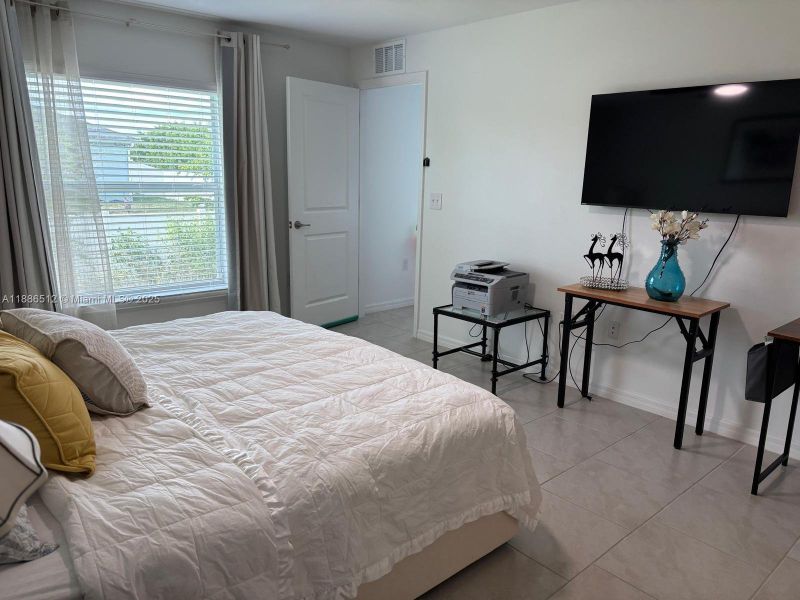 Furnished interior view inside a new home in , Lehigh Acres (Image 21). Furnished interior view inside a new home in , Lehigh Acres (Image 21).