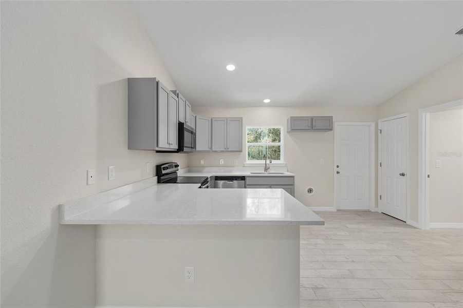 Furnished interior view inside a new home in , Ocala (Image 7).