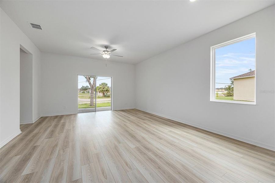 Spacious, unfurnished interior of a new home in Poinciana, Poinciana (Image 10). Spacious, unfurnished interior of a new home in Poinciana, Poinciana (Image 10).