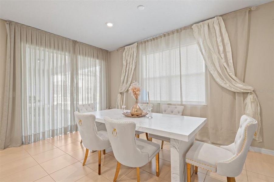 Furnished interior view inside a new home in , Winter Garden (Image 45).