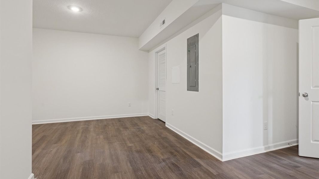 Spacious, unfurnished interior of a new home in Whispering Springs, Maryville (Image 40). Spacious, unfurnished interior of a new home in Whispering Springs, Maryville (Image 40).