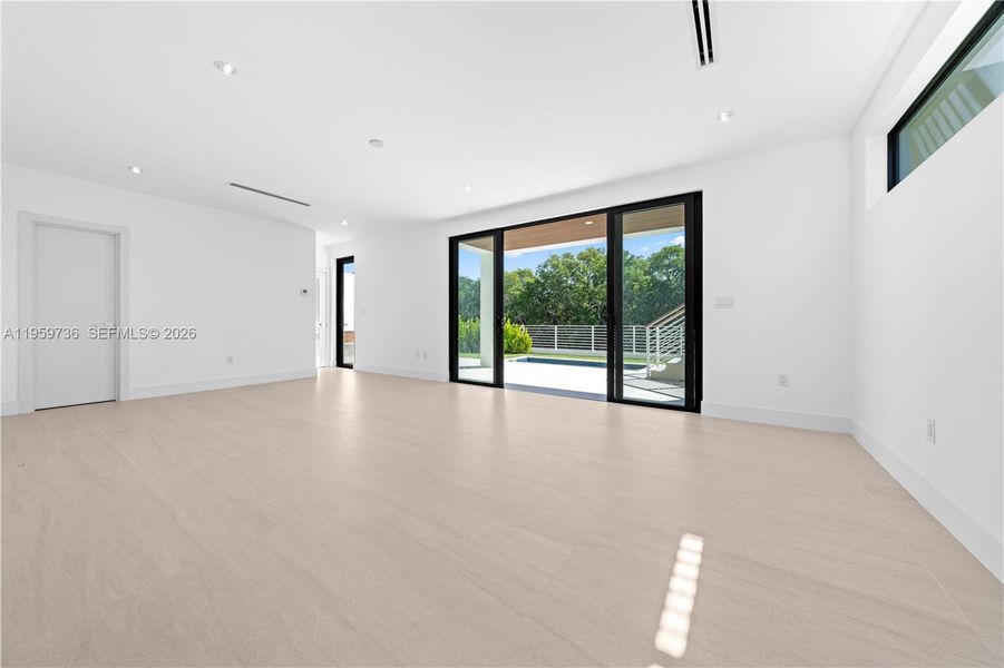 Spacious, unfurnished interior of a new home in , Tavernier (Image 51). Spacious, unfurnished interior of a new home in , Tavernier (Image 51).