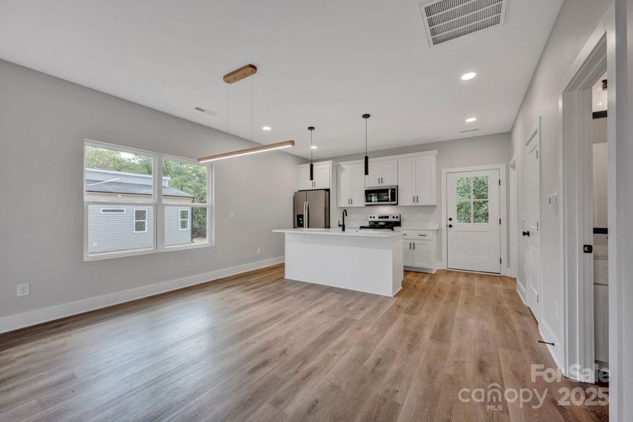 Image 29 of a home in .