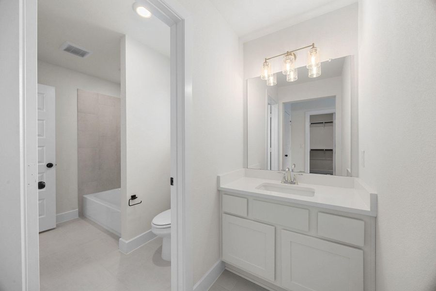 Furnished interior view inside a new home in Provence - 60', Austin (Image 17). Furnished interior view inside a new home in Provence - 60', Austin (Image 17).