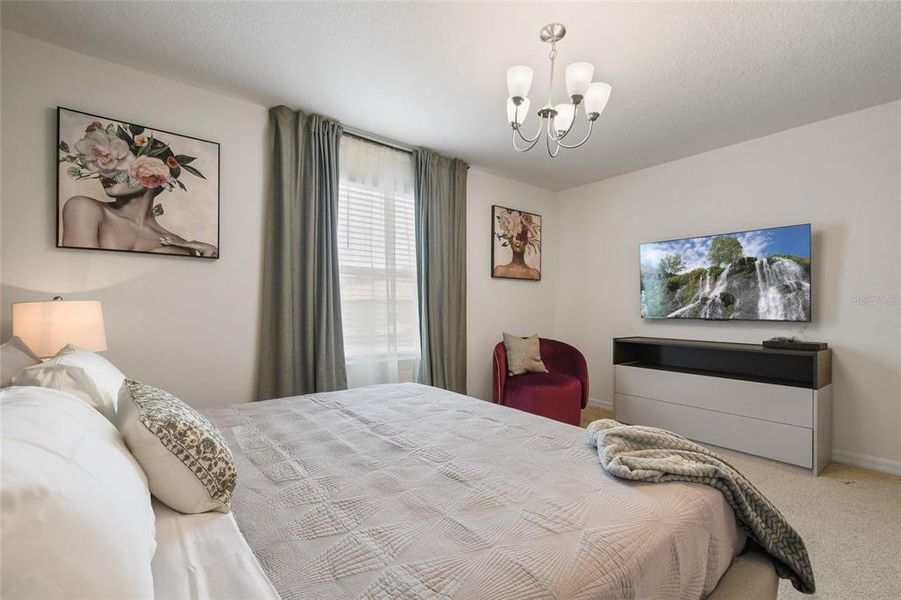 Furnished interior view inside a new home in , Kissimmee (Image 10).