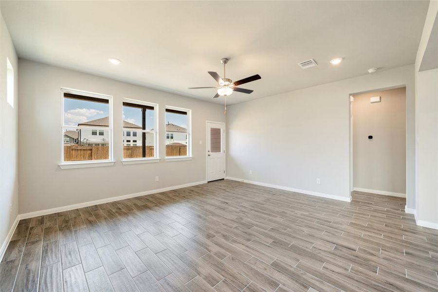 Spacious, unfurnished interior of a new home in Morningstar, Andice (Image 18). Spacious, unfurnished interior of a new home in Morningstar, Andice (Image 18).