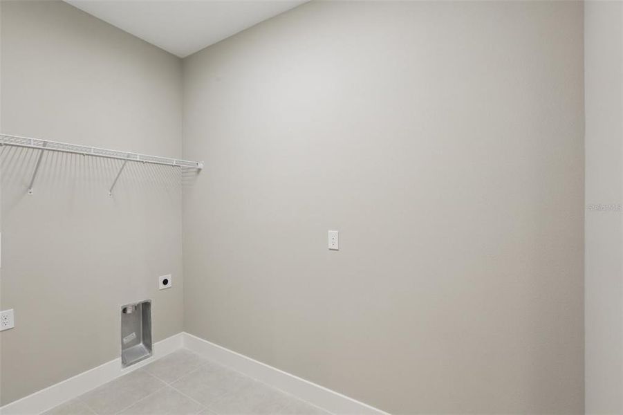 Spacious, unfurnished interior of a new home in Lagoon Residences at Epperson, Wesley Chapel (Image 42).