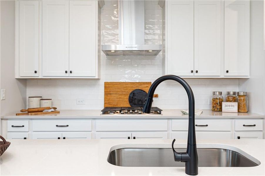 Close-up of interior finishes inside a home in , Powder Springs (Image 17).