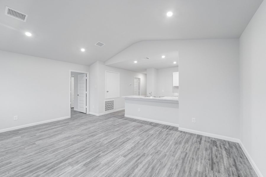 Spacious, unfurnished interior of a new home in Park Central, Mineola (Image 28). Spacious, unfurnished interior of a new home in Park Central, Mineola (Image 28).