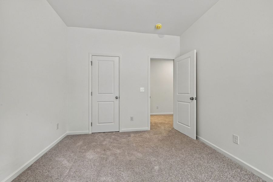 Spacious, unfurnished interior of a new home in Ironhorse, Dickson (Image 26).