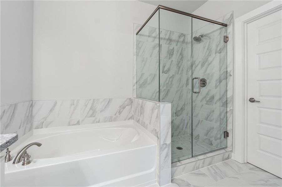 Furnished interior view inside a new home in , Gainesville (Image 43).