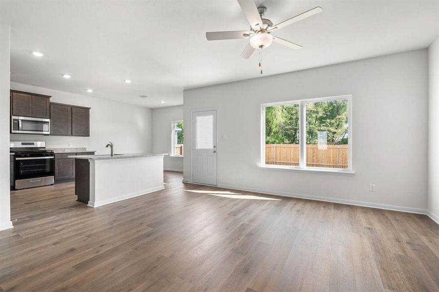 Spacious, unfurnished interior of a new home in Big Sky Estates, Ponder (Image 6).
