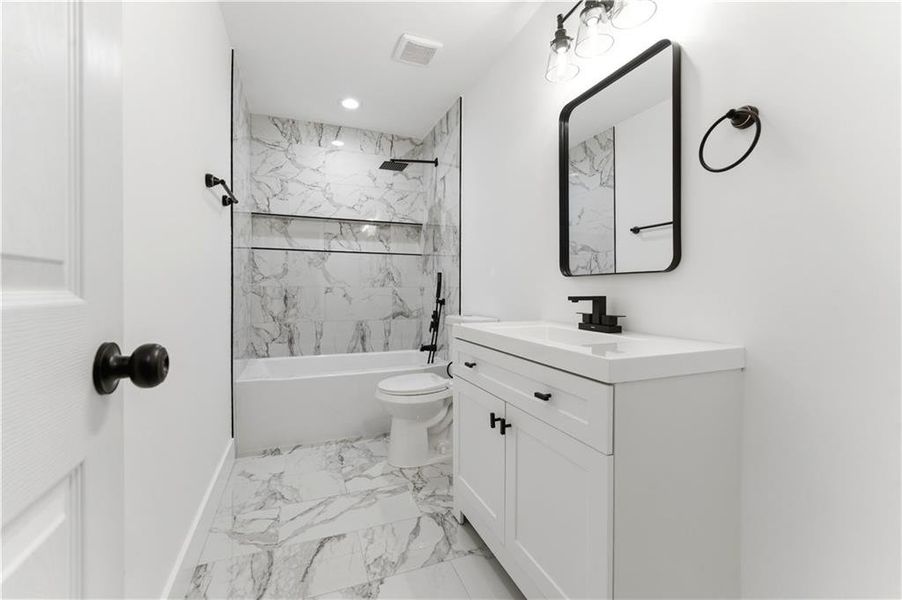 Furnished interior view inside a new home in , Cartersville (Image 7).