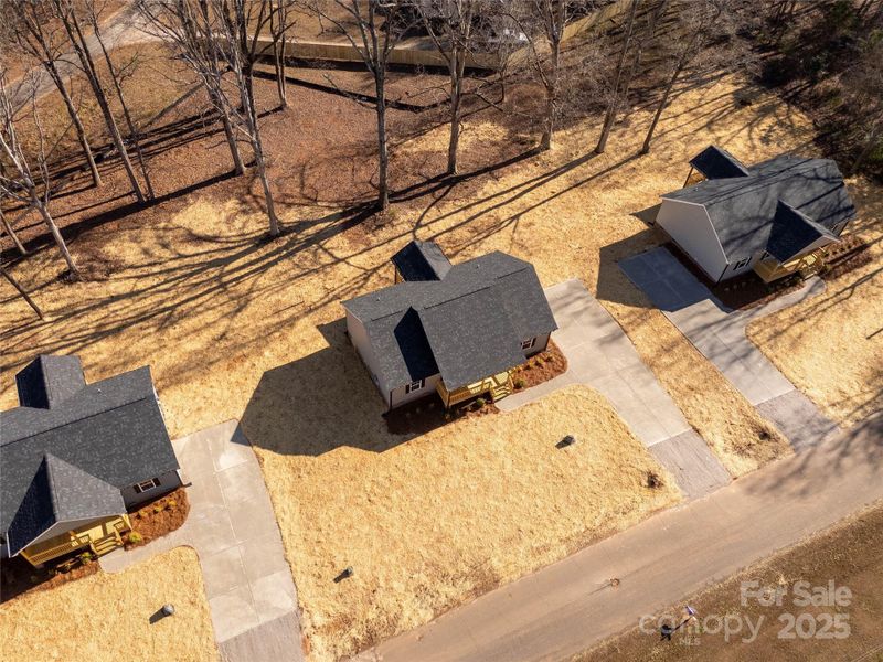 Image 28 of a home in .