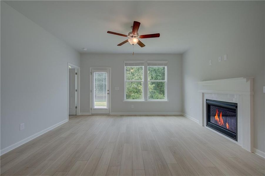 Spacious, unfurnished interior of a new home in Abbotts Crossing, Conyers (Image 18). Spacious, unfurnished interior of a new home in Abbotts Crossing, Conyers (Image 18).