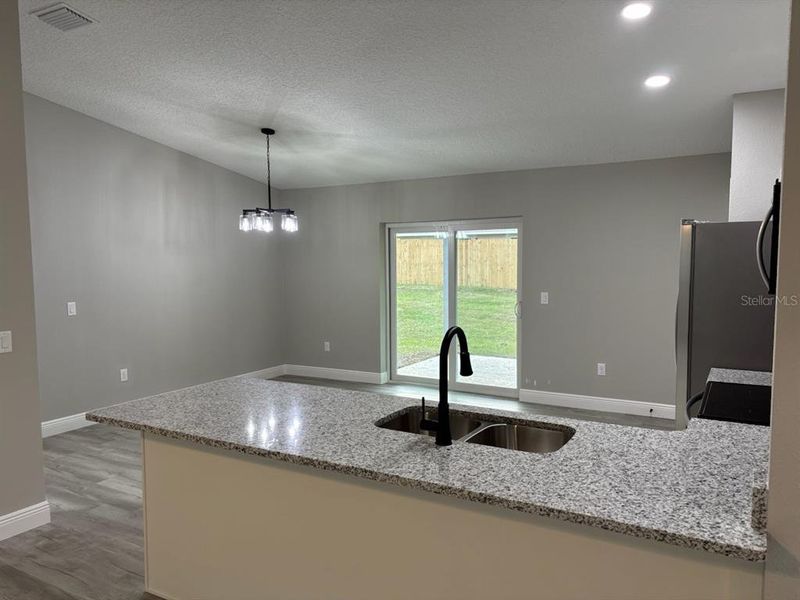 Spacious, unfurnished interior of a new home in , Citrus Springs (Image 21).