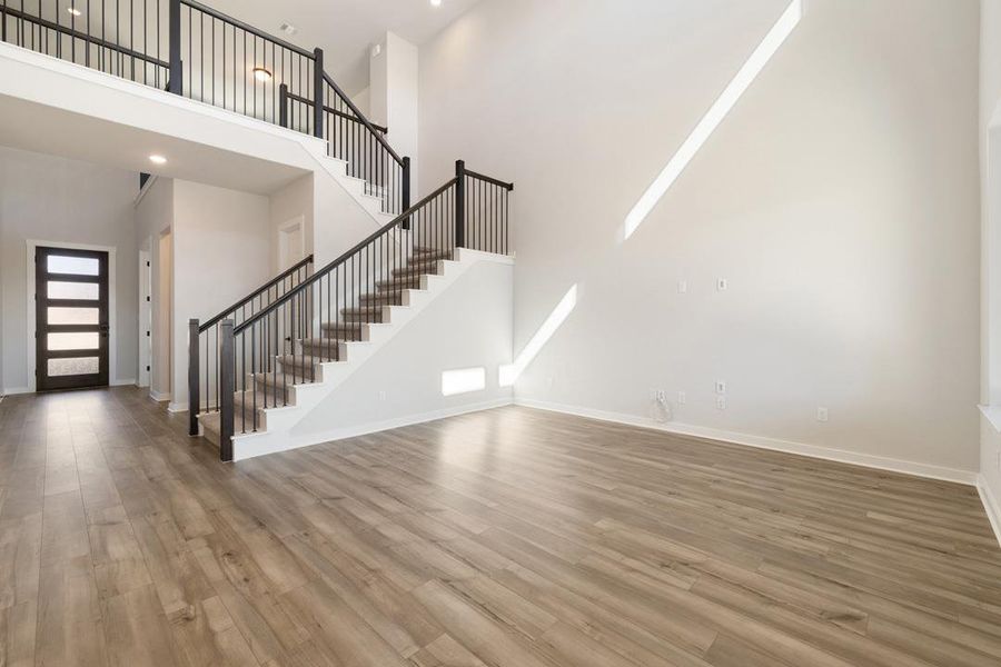 Spacious, unfurnished interior of a new home in Lariat, Liberty Hill (Image 28).