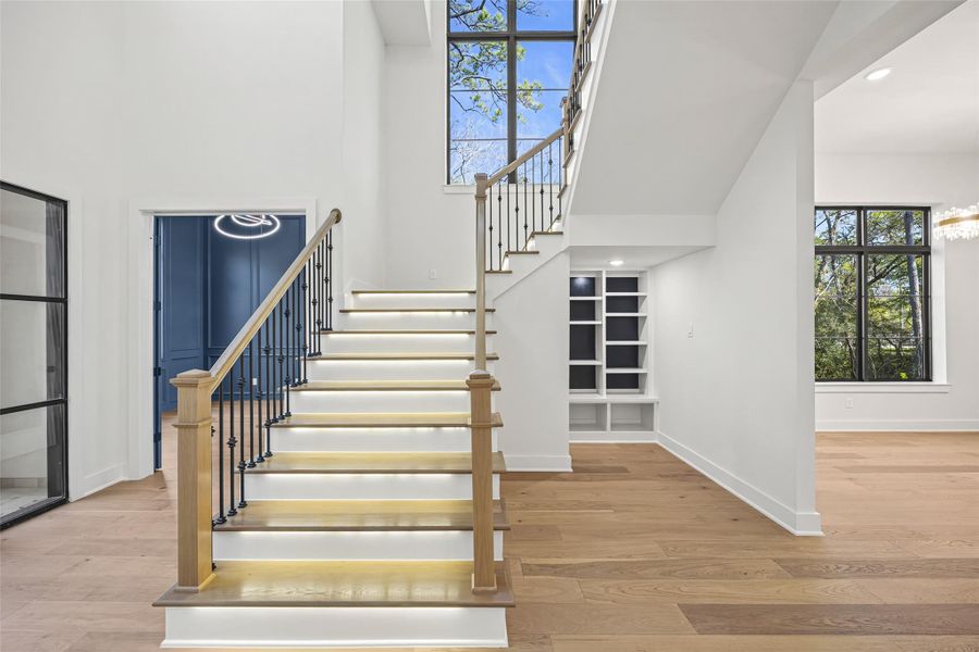 Spacious, unfurnished interior of a new home in , Houston (Image 24).