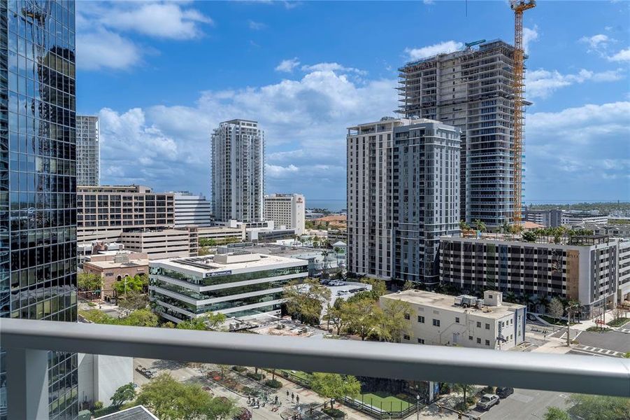 Condo located in St. Petersburg, FL showcasing its design and architecture (Image 34). Condo located in St. Petersburg, FL showcasing its design and architecture (Image 34).