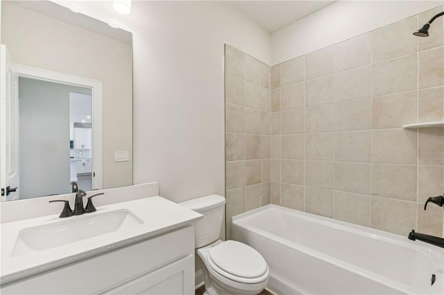 Furnished interior view inside a new home in River Pointe, Monroe (Image 15).