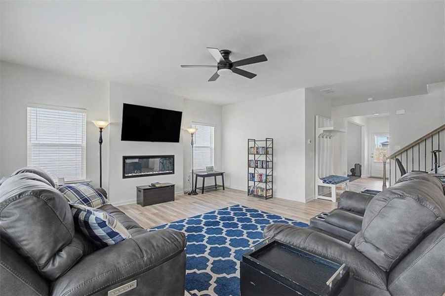 Furnished interior view inside a new home in Arrington, Adairsville (Image 10).