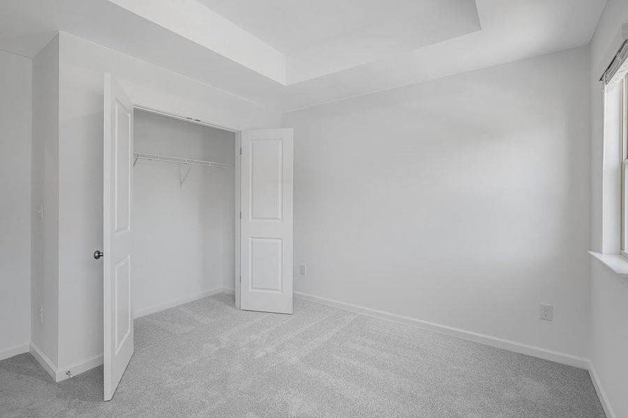 Spacious, unfurnished interior of a new home in Hampton Trace, Marietta (Image 17).