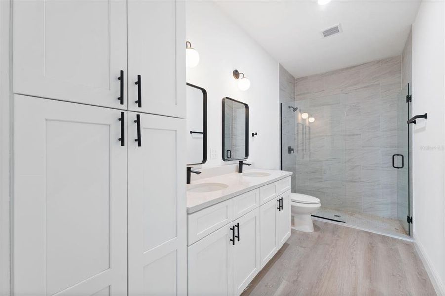 Furnished interior view inside a new home in , Ocala (Image 5).