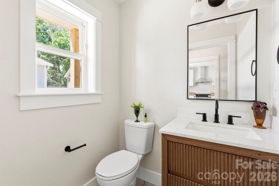 1/2 bath on main 1/2 bath on main