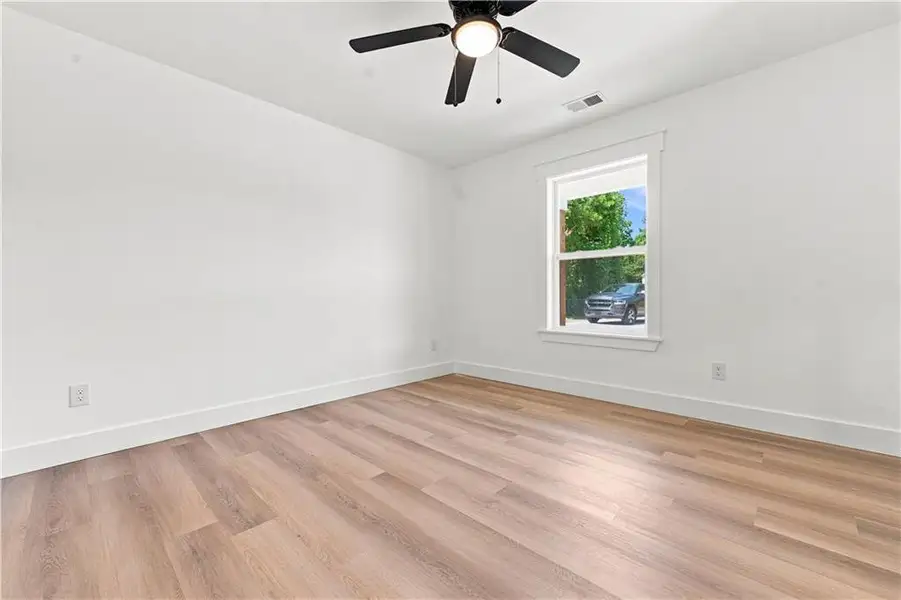 Spacious, unfurnished interior of a new home in , Dallas (Image 16). Spacious, unfurnished interior of a new home in , Dallas (Image 16).