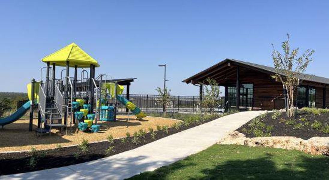 COMMUNITY PHOTO COMMUNITY PHOTO