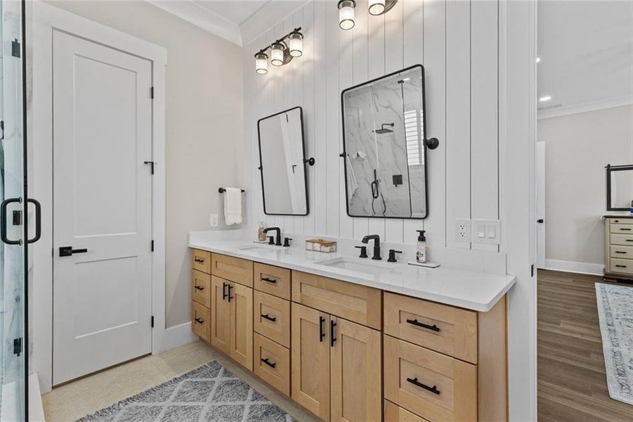 Furnished interior view inside a new home in , Bethlehem (Image 35).