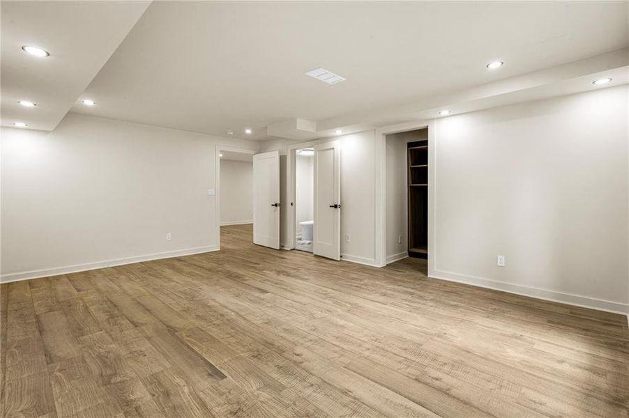 Spacious, unfurnished interior of a new home in , Atlanta (Image 23).