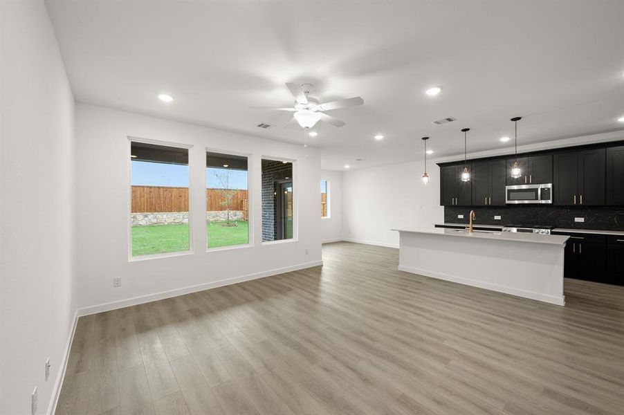 681 Tyronza- Living Room-2