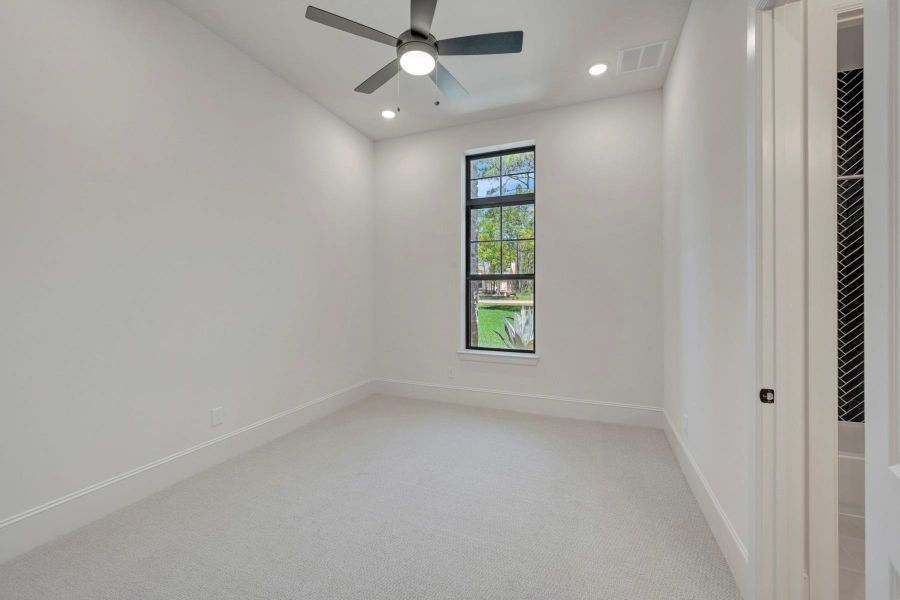 Spacious, unfurnished interior of a new home in , Montgomery (Image 31).