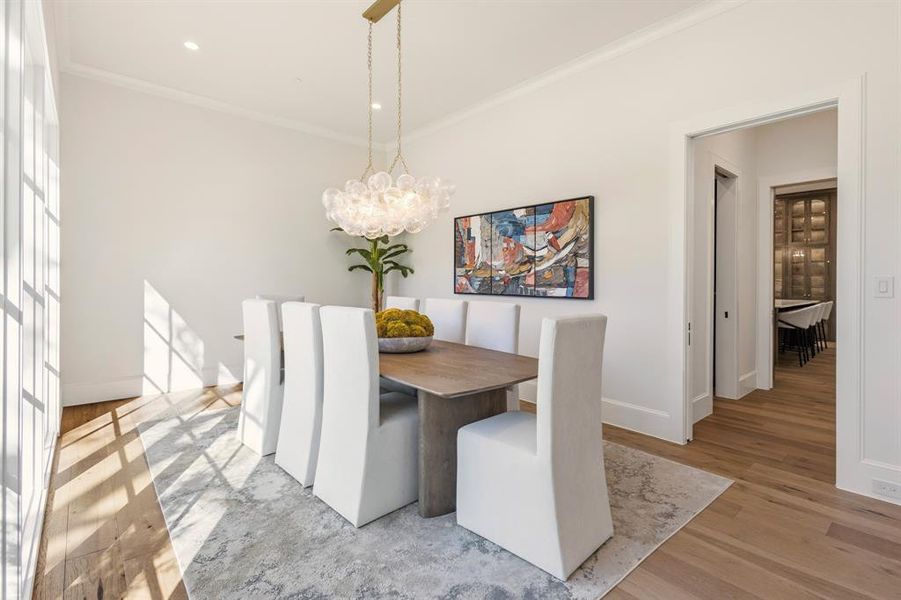 Furnished interior view inside a new home in , Dallas (Image 23).