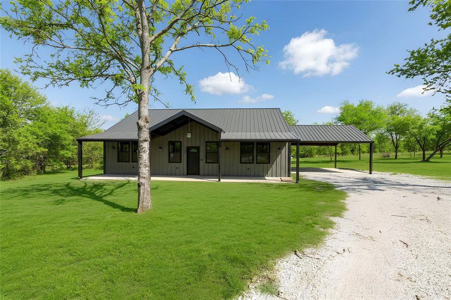 Exterior details and patio area of a home in , Bridgeport (Image 24).