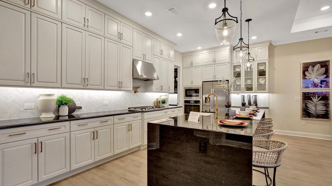 Model Photo Shown for Reference Model Photo Shown for Reference