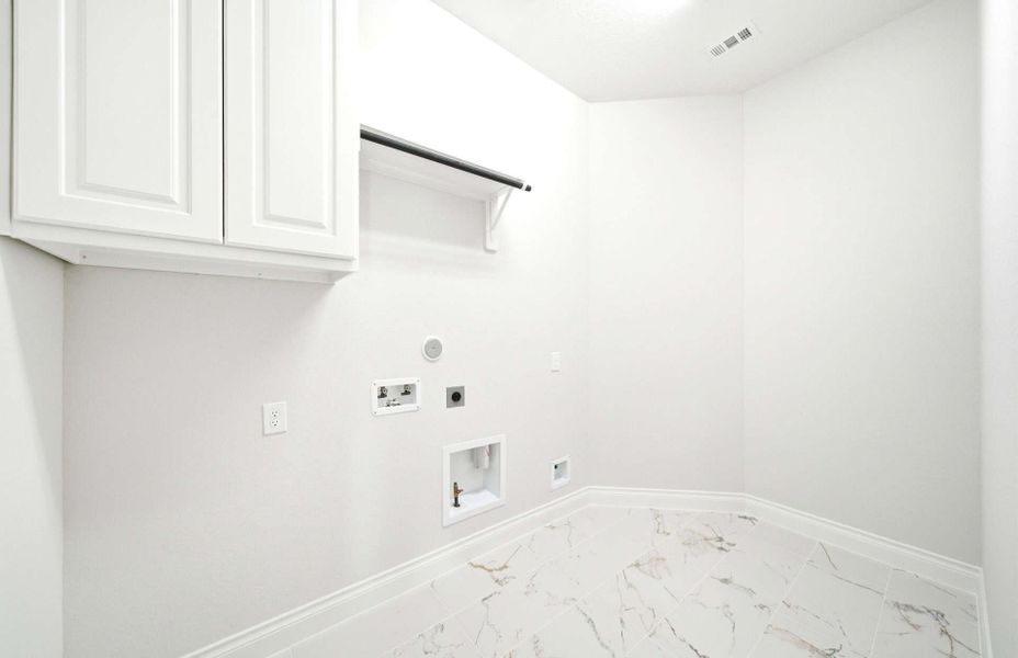 Spacious, unfurnished interior of a new home in Bridgeland 60′, Cypress (Image 26). Spacious, unfurnished interior of a new home in Bridgeland 60′, Cypress (Image 26).