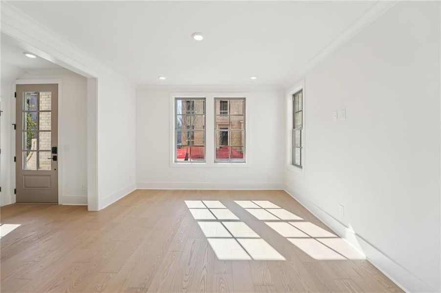 Spacious, unfurnished interior of a new home in Park Walke, Alpharetta (Image 51).