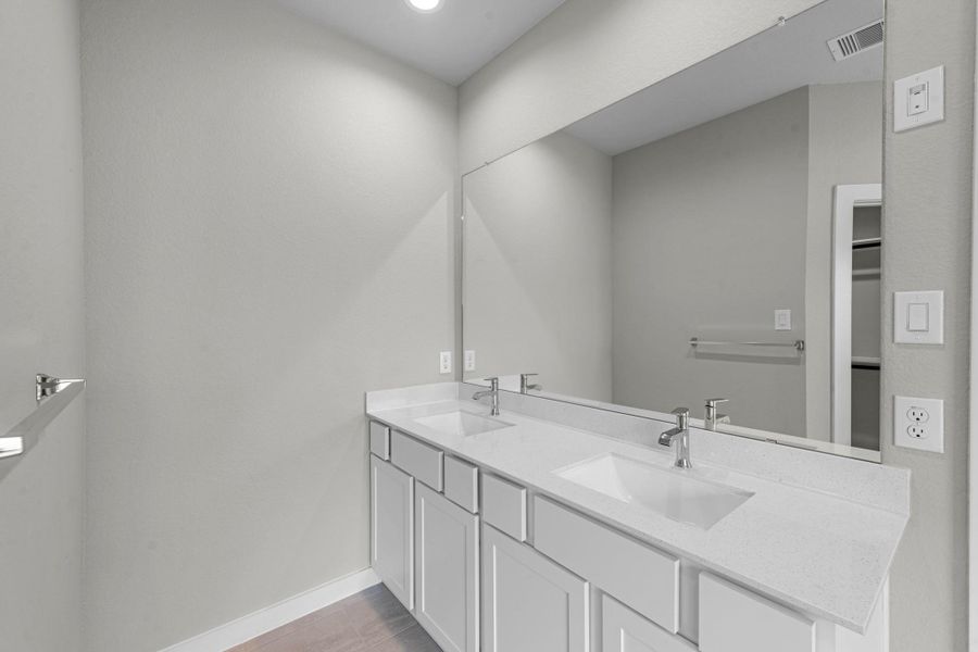 Furnished interior view inside a new home in Barton Creek Ranch, Conroe (Image 9).