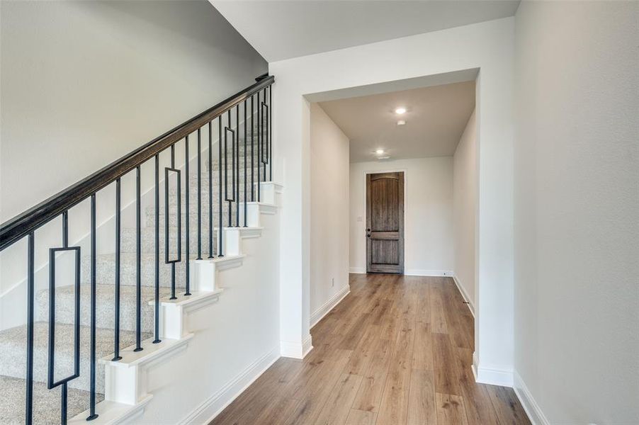 Spacious, unfurnished interior of a new home in Sierra Vista at Kelly Ranch, Aledo (Image 26).